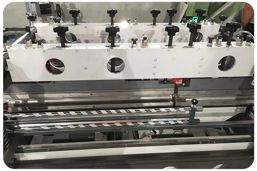 Automatic PE PA PET laminated three side seal special shape vacuum plastic pouch bag making machine for fresh food packaging bag