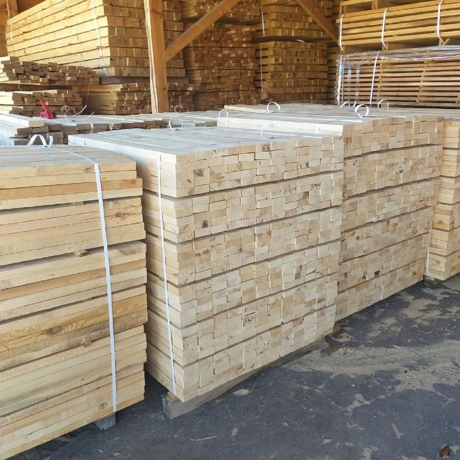 100% Natural oak Sawn Timber/Lumber Wood With Very Competitive Price from belgium Manufacturer Brazil
