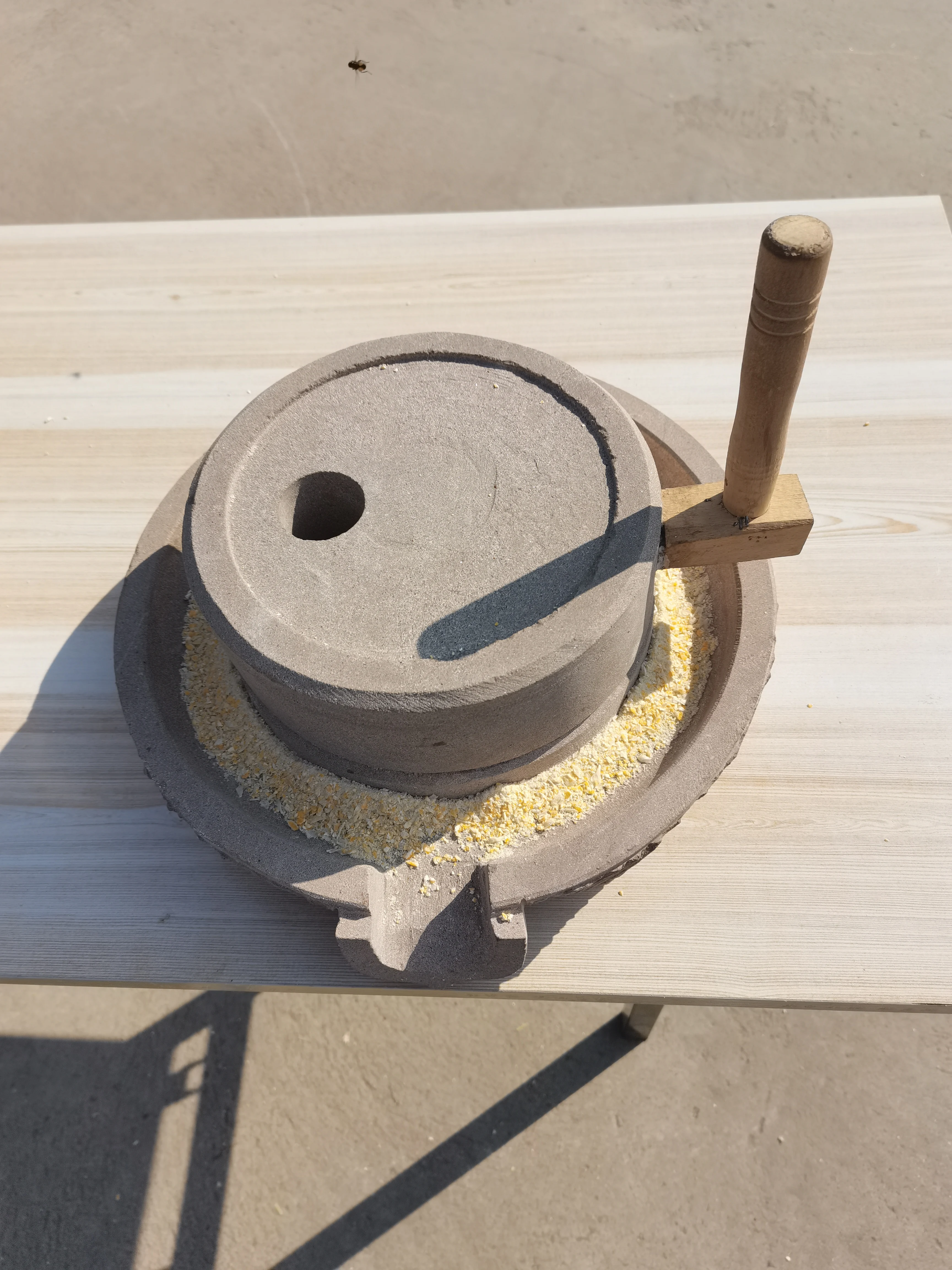 stone grain mill small hand multifunction stone mill