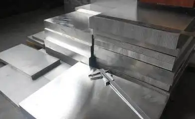 Aluminum/Aluminium Sheet with Standard ASTM B209 (Alloy A1050 1060 1100 3003 3105 5005 5052 6061)