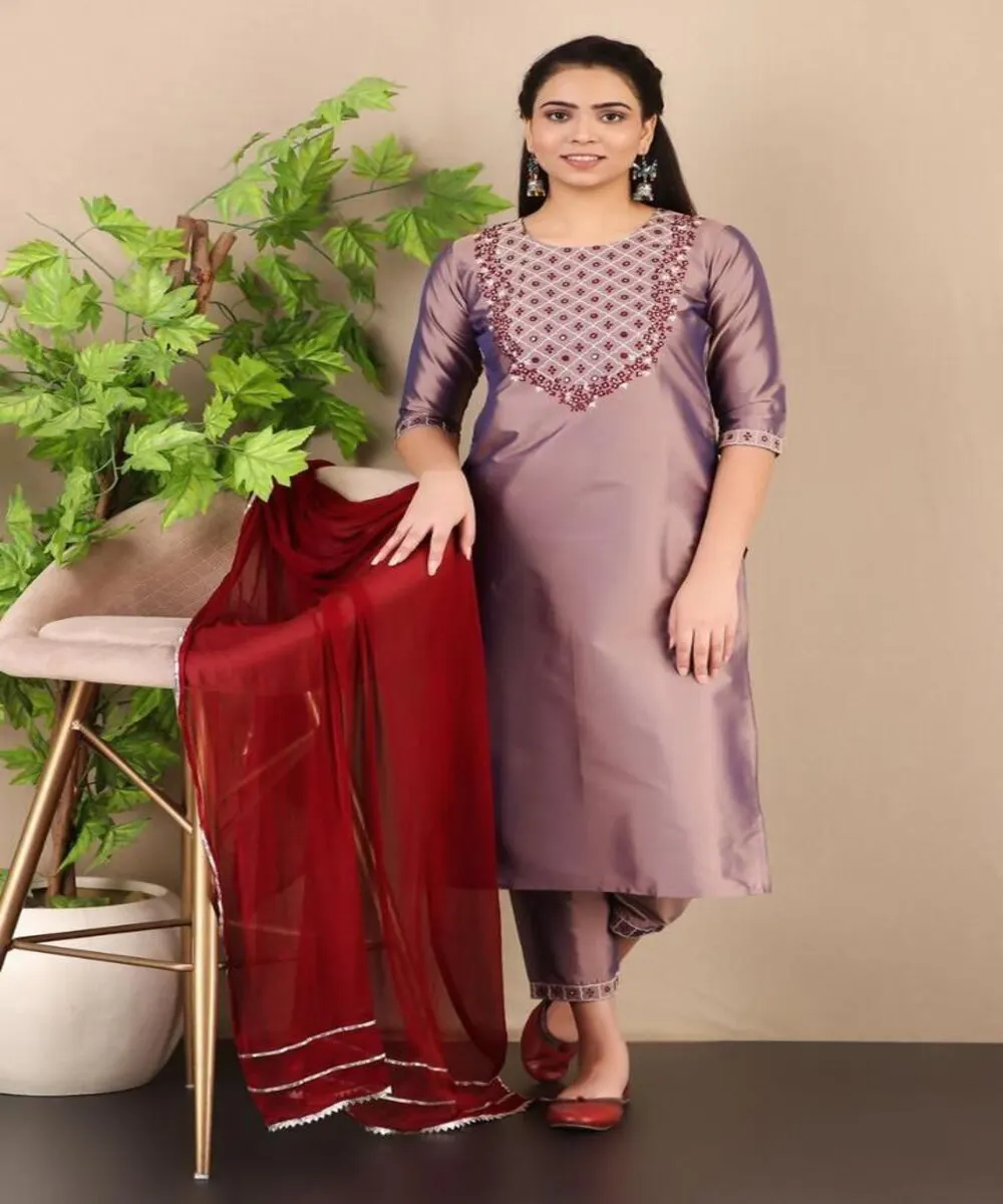 summer collective ethnic Garment India kurtis women latest in cotton rayon blend fabrics embroidered neck pattern soft smooth