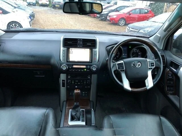 RHD 2012 Toyota LAND CRUISER
