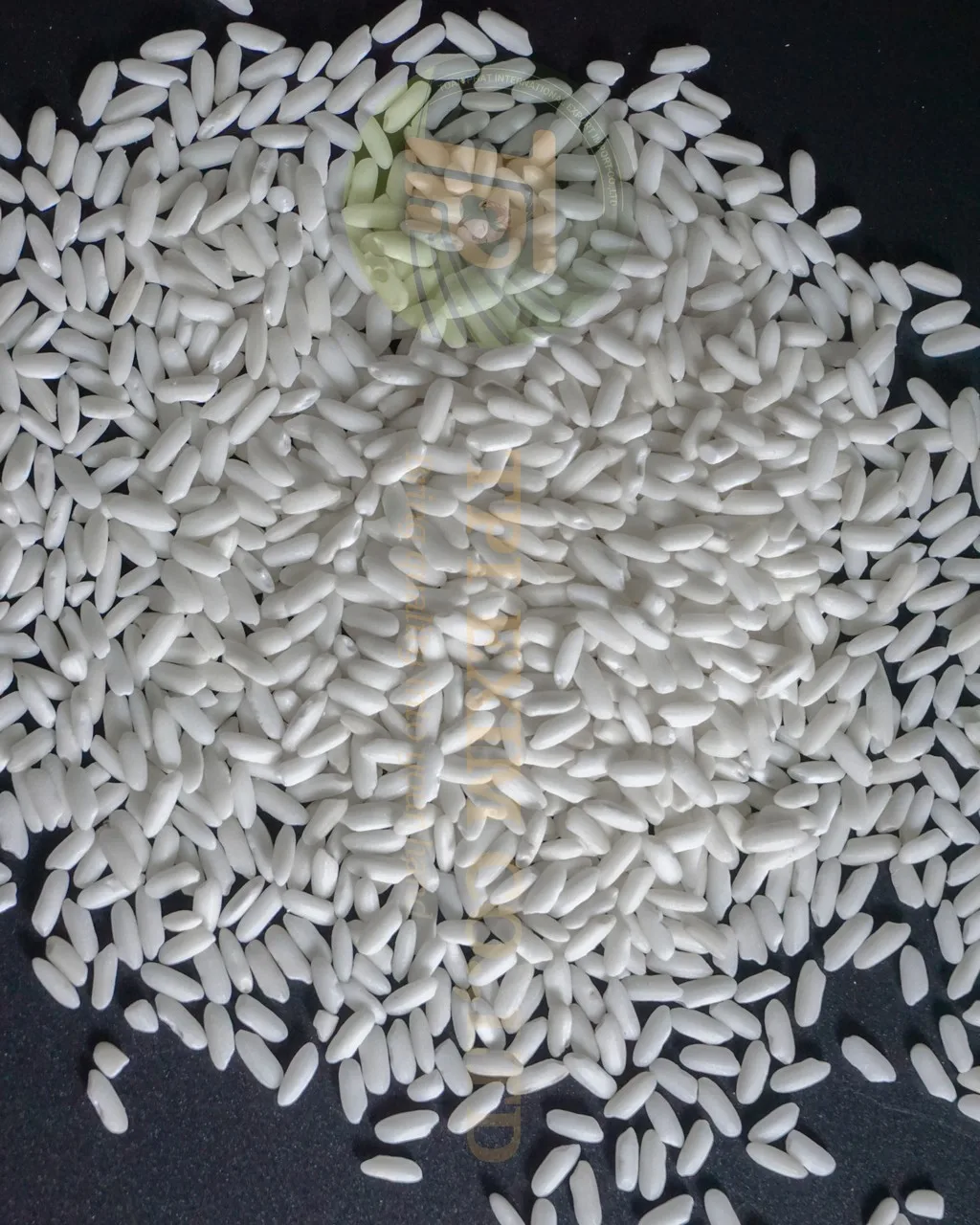 BEST SELLING Glutinous Rice Vietnam Supplier Premium Quality Customized Packing Short Grain Round Rice 25kg Bag