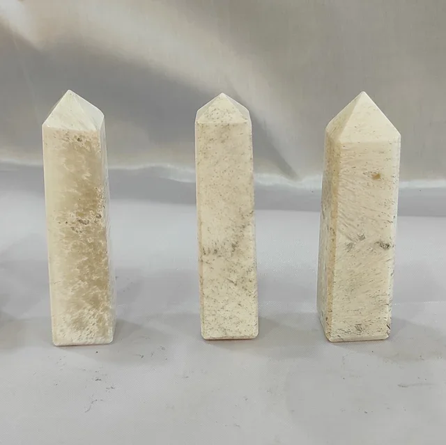 Wholesale White Scolecite Pencil Tower Point Natural Quartz Polished Mini Crystal Towers Top Quality Healing Crystal Point Wand