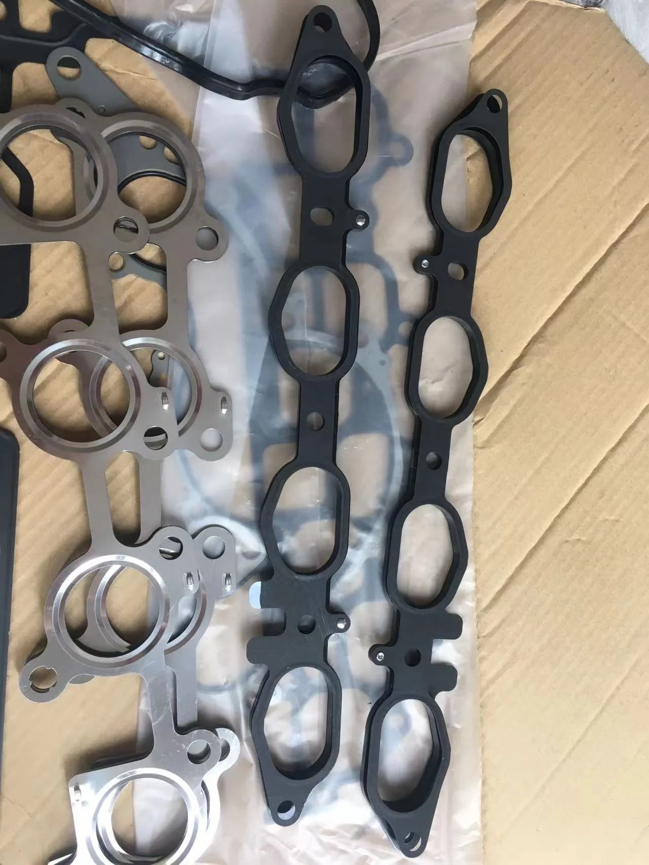 Auto parts 2UZ-FE engine cylinder head gasket kit OE Number 04111-50410 04111-50380 04111-50122 04111-50121 fit for PRADO LX