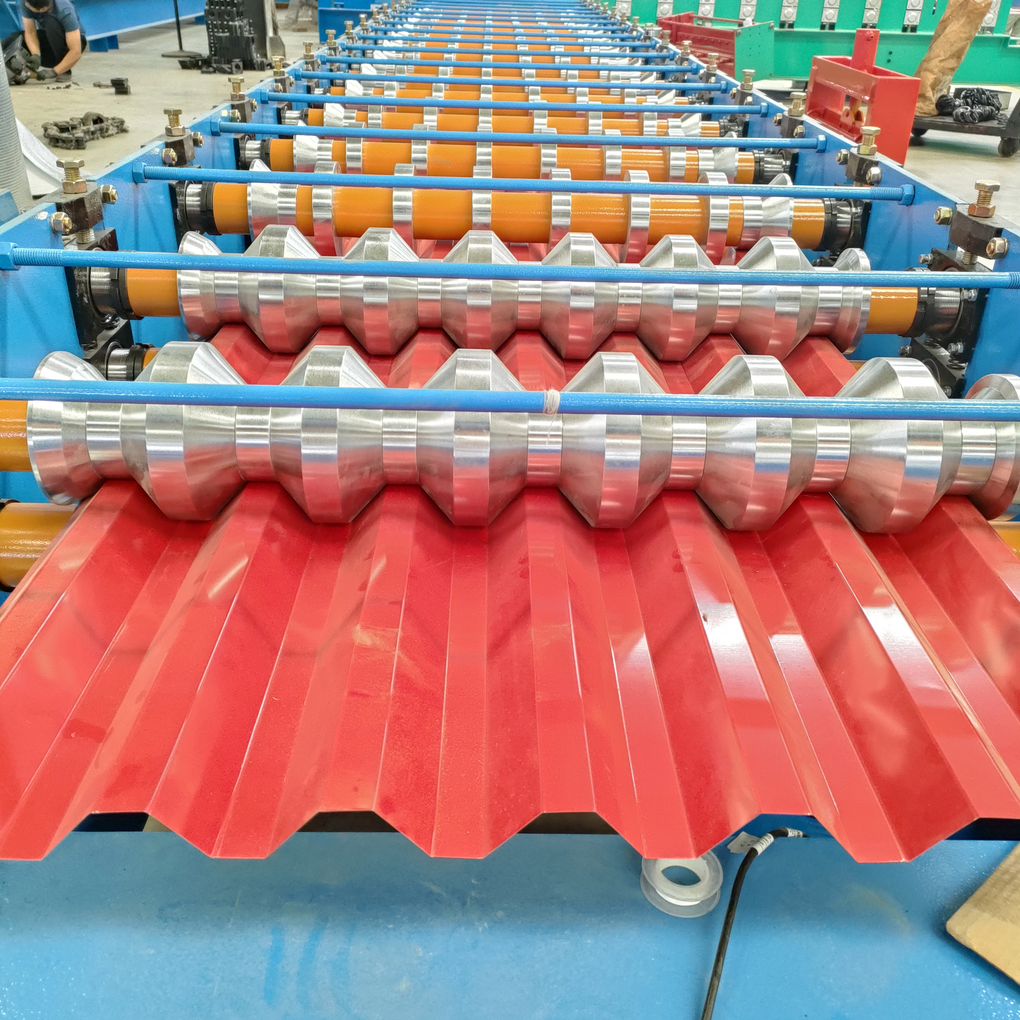 Low price metal steel sheet roofing roll forming machine for sale