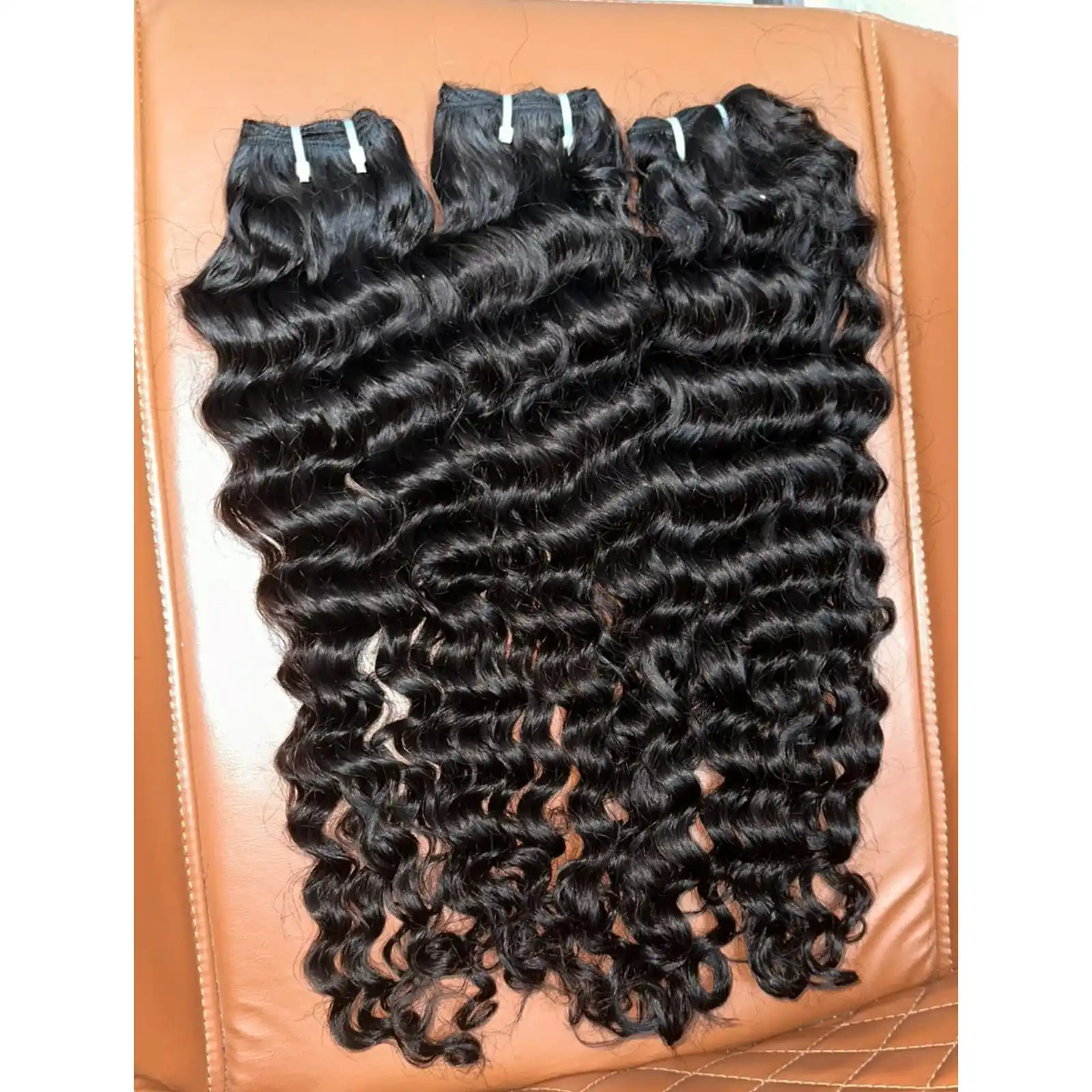 INDIAN NATURAL CURLY SOUTH TEMPLE HAIR EXTENSIONS CAN BE BLEECH UP TO 613 BLONDE