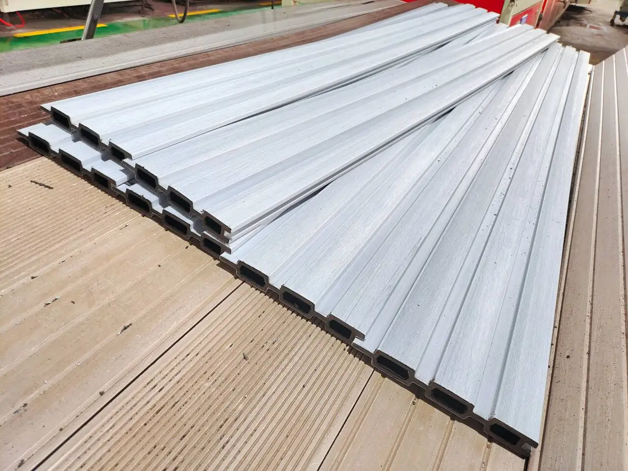 Easy Installation Decorative Fencing  High-Quality Outdoor WPC Privacy Fence  Co-extrusion Wood Plastic Fence Panel