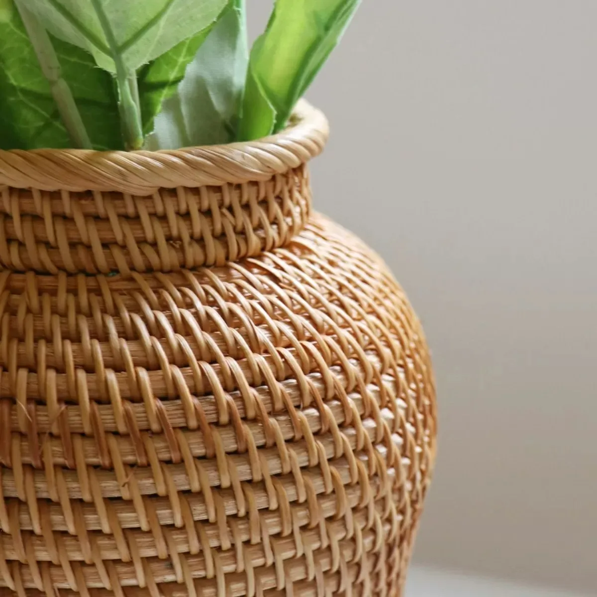 Rustic handmade rattan vase woven rattan flower vase home decorative accessories High Quality