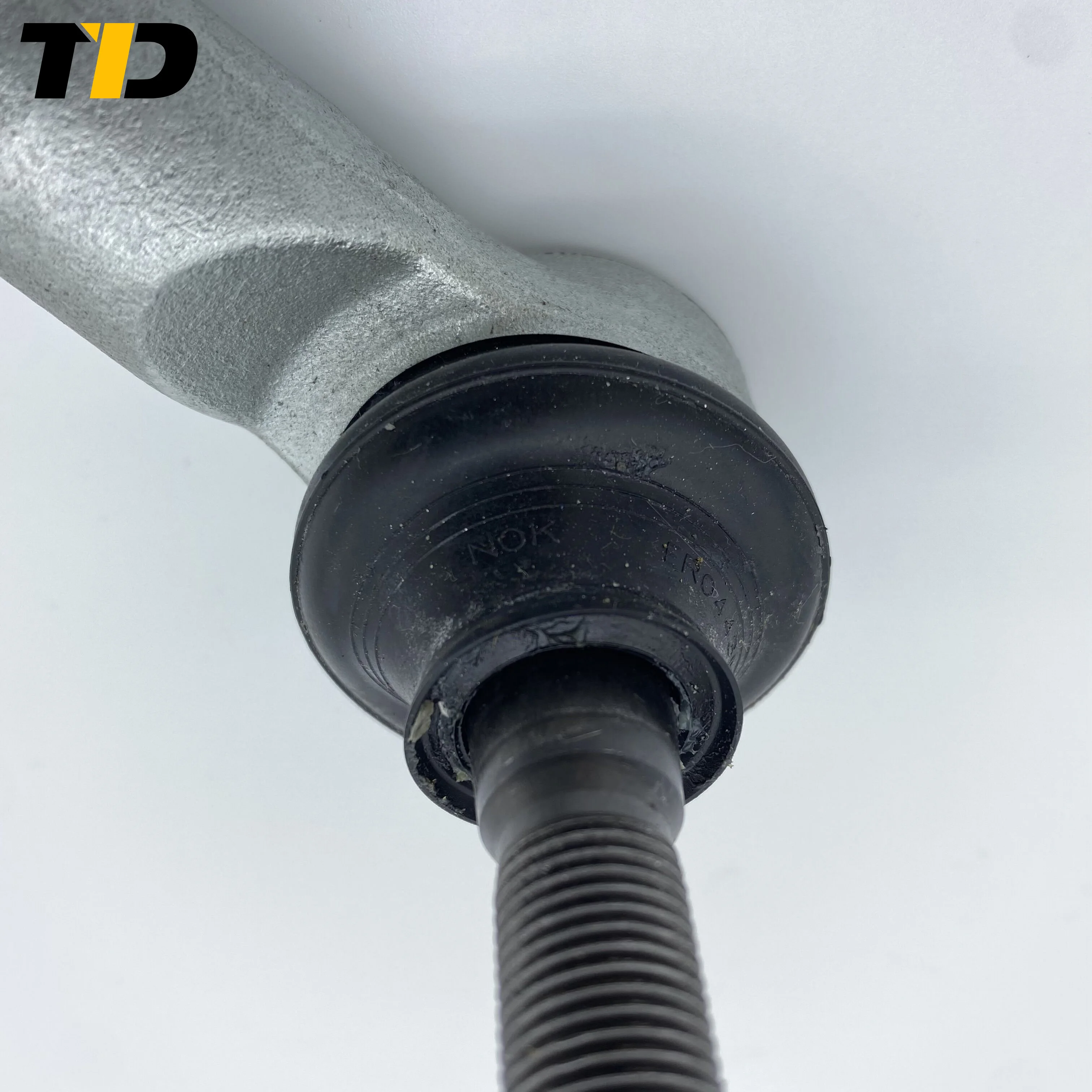 Рулевой наконечник 45460-09370 для Toyota Highlander