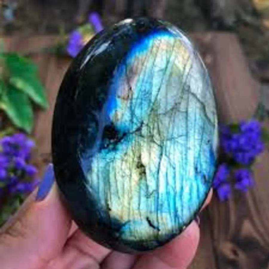 WHOLESALE  NATURAL HEALING CRYSTAL LABRADORITE  PALM STONE: GEMSTONE NATURAL FLASHY PALM  STONE AGATE BUY FROM SKY AGATE EXPORT