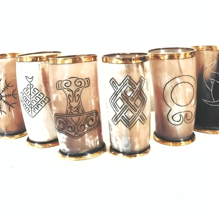 Top quality wholesale handcrafted carved natural drinking horn glass for beer water for home restaurant Hotel from India