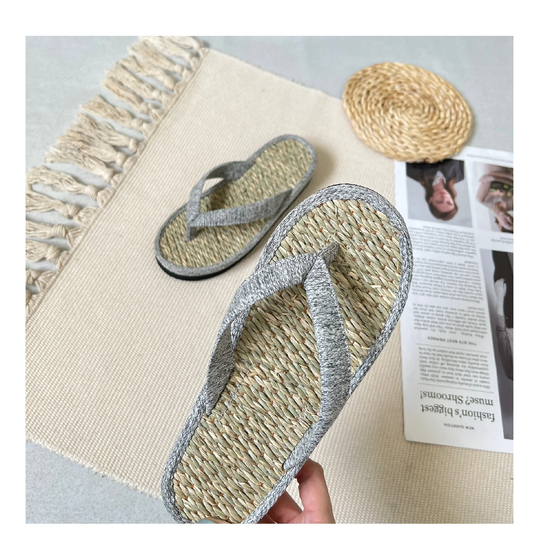 Factory Price GENUINE LEATHER All Season Closed Toe Home Slippers Recyclable Natural Color Seagrass Water Hyacinth Fur