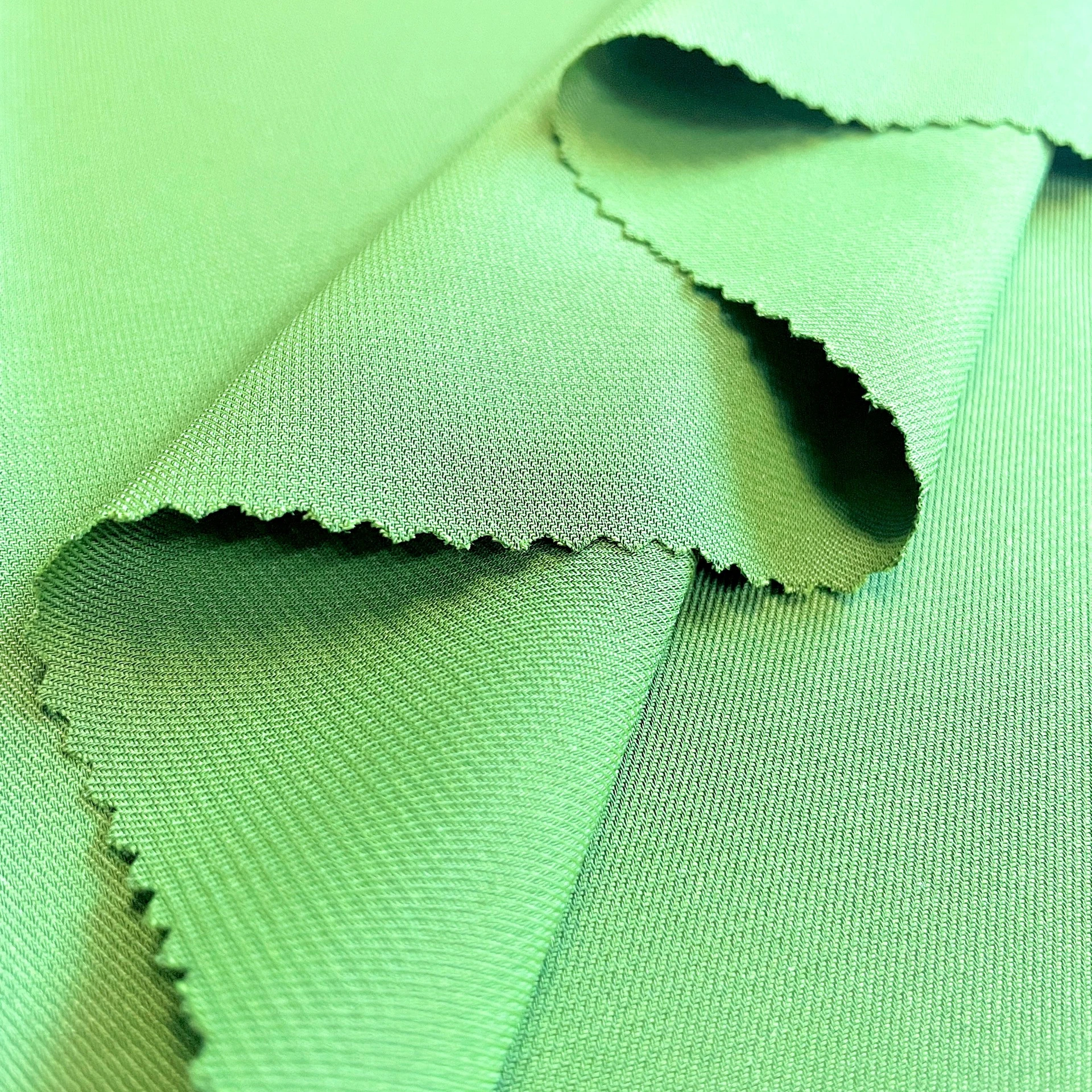 Polyester Plain Dyed Fabric Wholesale Price High Quality Low MOQ From Vietnam Fabric Textile Raw Material High Quality M776D