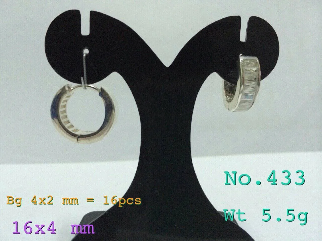 Sterling silver 925 Huggies Hoop Earring Jewelry Design Wholesale Factory in Thailand
