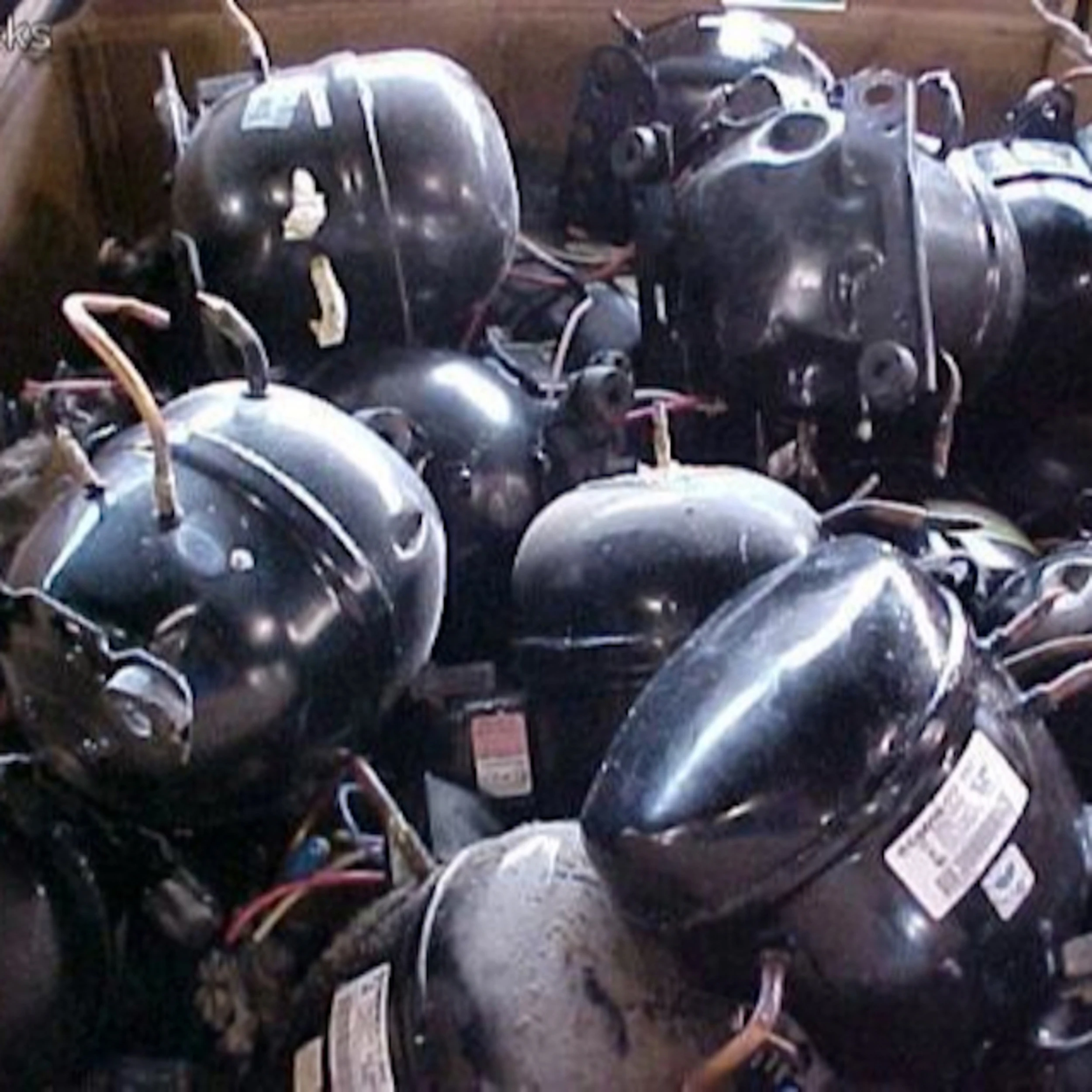 WHOLESALE BEST GRADE AC/FRIDGE/REFRIGERATOR COMPRESSOR SCRAP