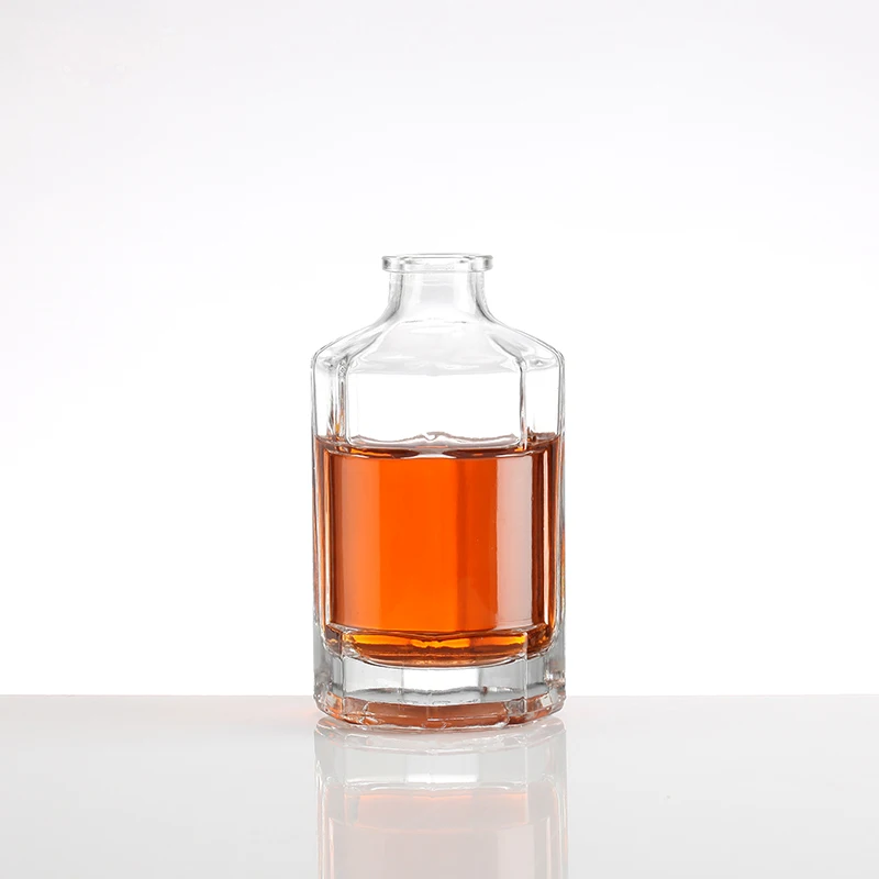 Wholesale 30ml 50ml 100ml 120ml 140ml Mini Small Liquor Vodka Whiskey Glass Bottles