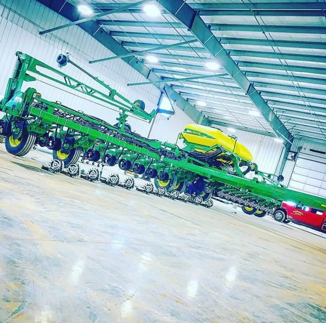 Б/у сельскохозяйственная посадочная машина John Deere высокоскоростная высокой производительности из США купить самый продаваемый