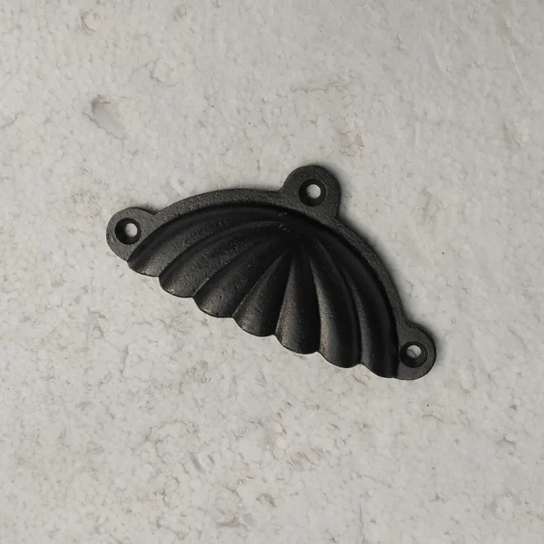 Cast Iron Chest Drawer Pulls and Handles & Knobs Wardrobe Kitchen Cupboard Cabinet Handle and Puller at the lowest price