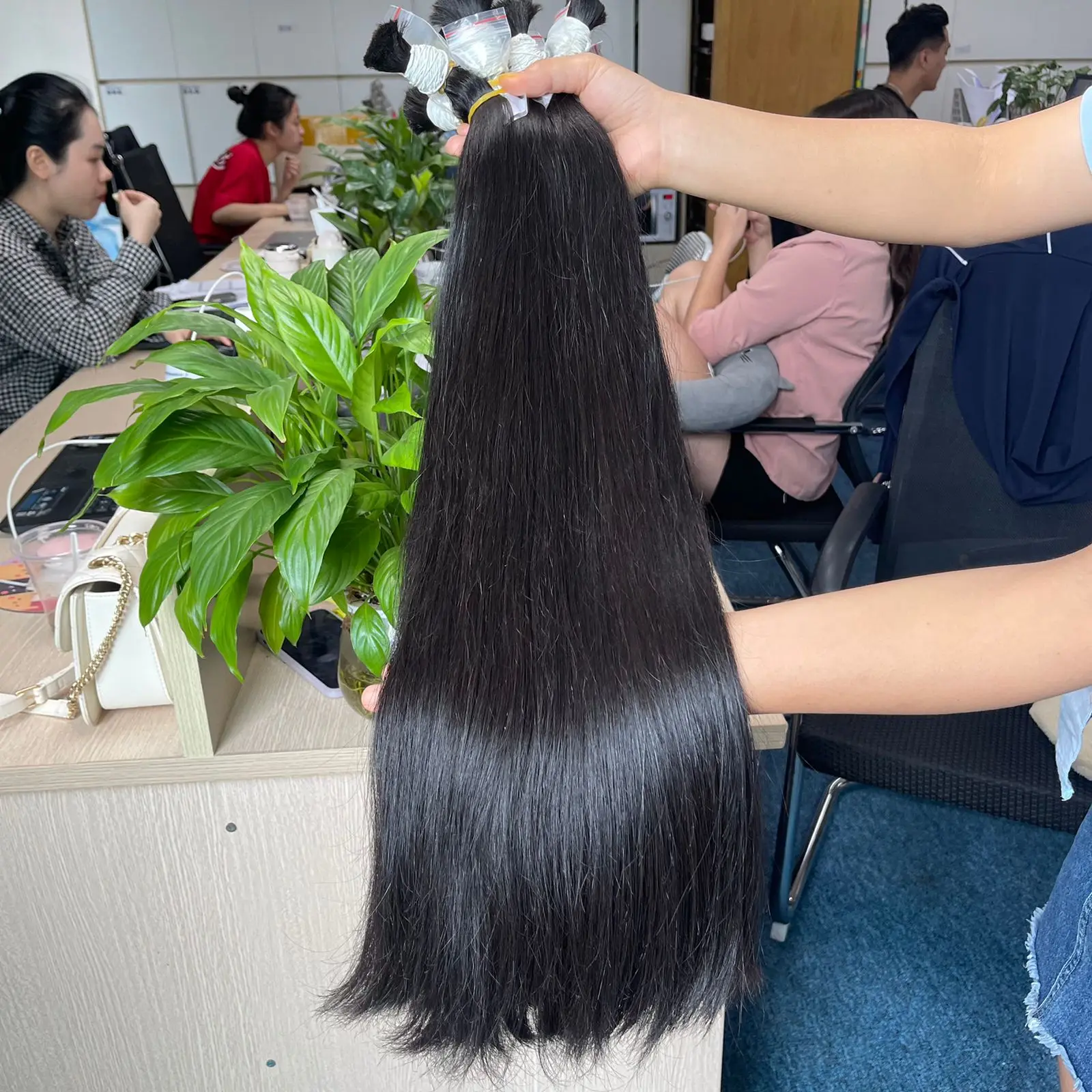 100% Top Quality Bulk Virgin Human Hair Vietnam Wholesale Price Silky And Soft Dark Brown Natural Hair