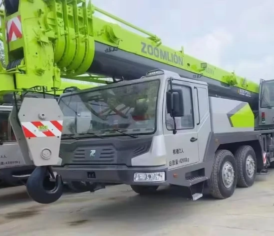Used truck crane Zoomlion  sold a lower price of construction machinery  Hydraulic Lifting Truck Crane global hot sales
