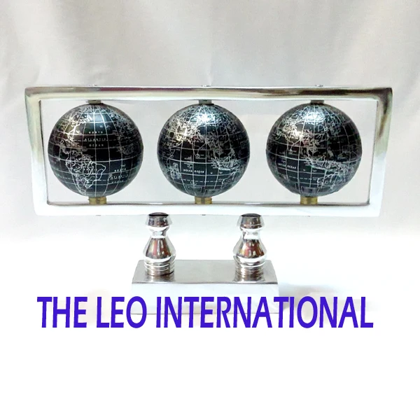 Modern Home Accent Decorative Steel Wire Sculpture Black Metal Crafts Showpiece Custom Centerpiece Home Decoration Accessories