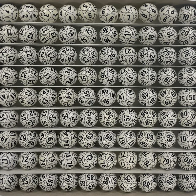 Best quality  12 black prints lottery games winning balls manufacture for bingo game