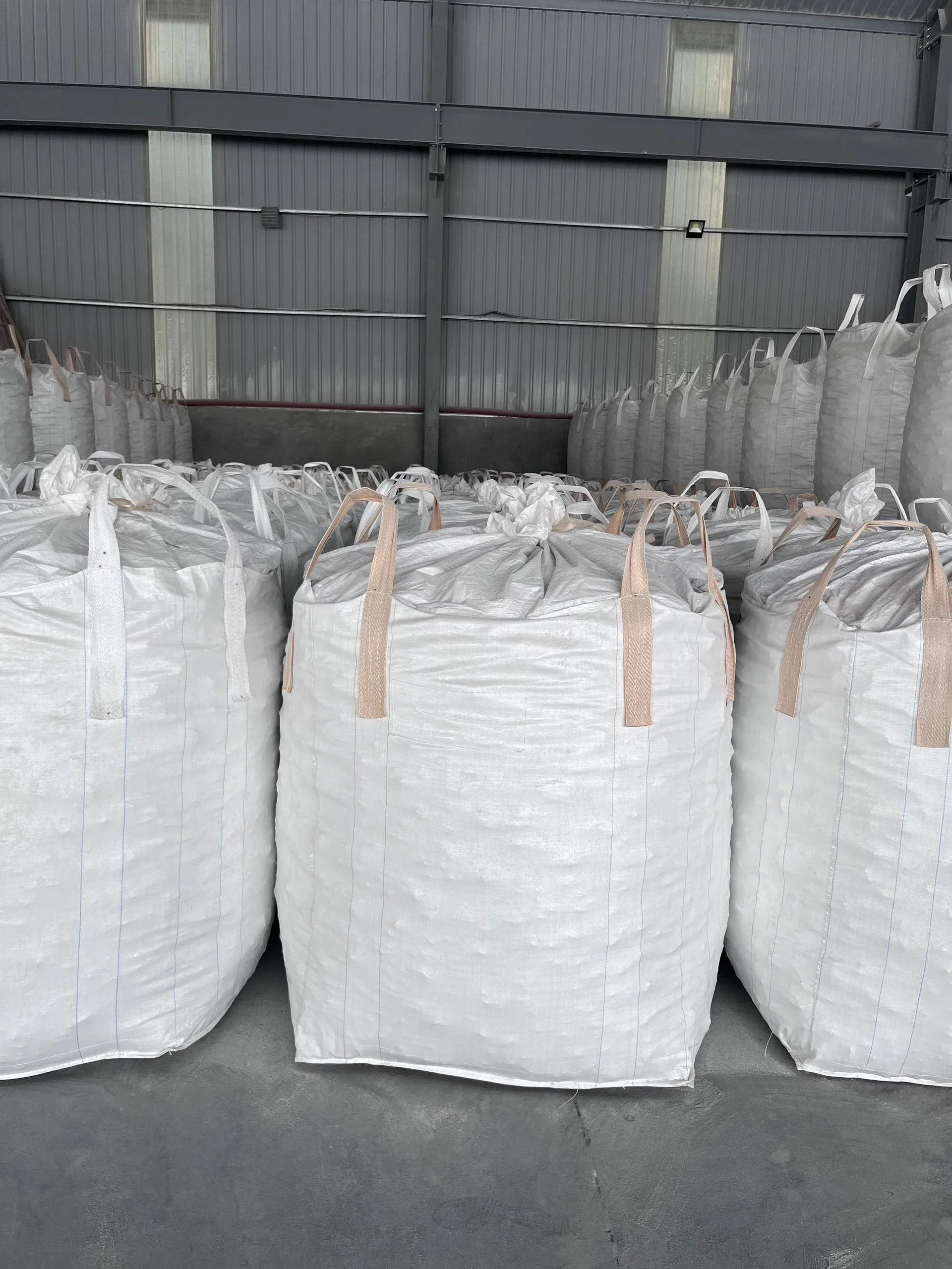 HIGH QUALITY quicklime from Viet Nam Origin