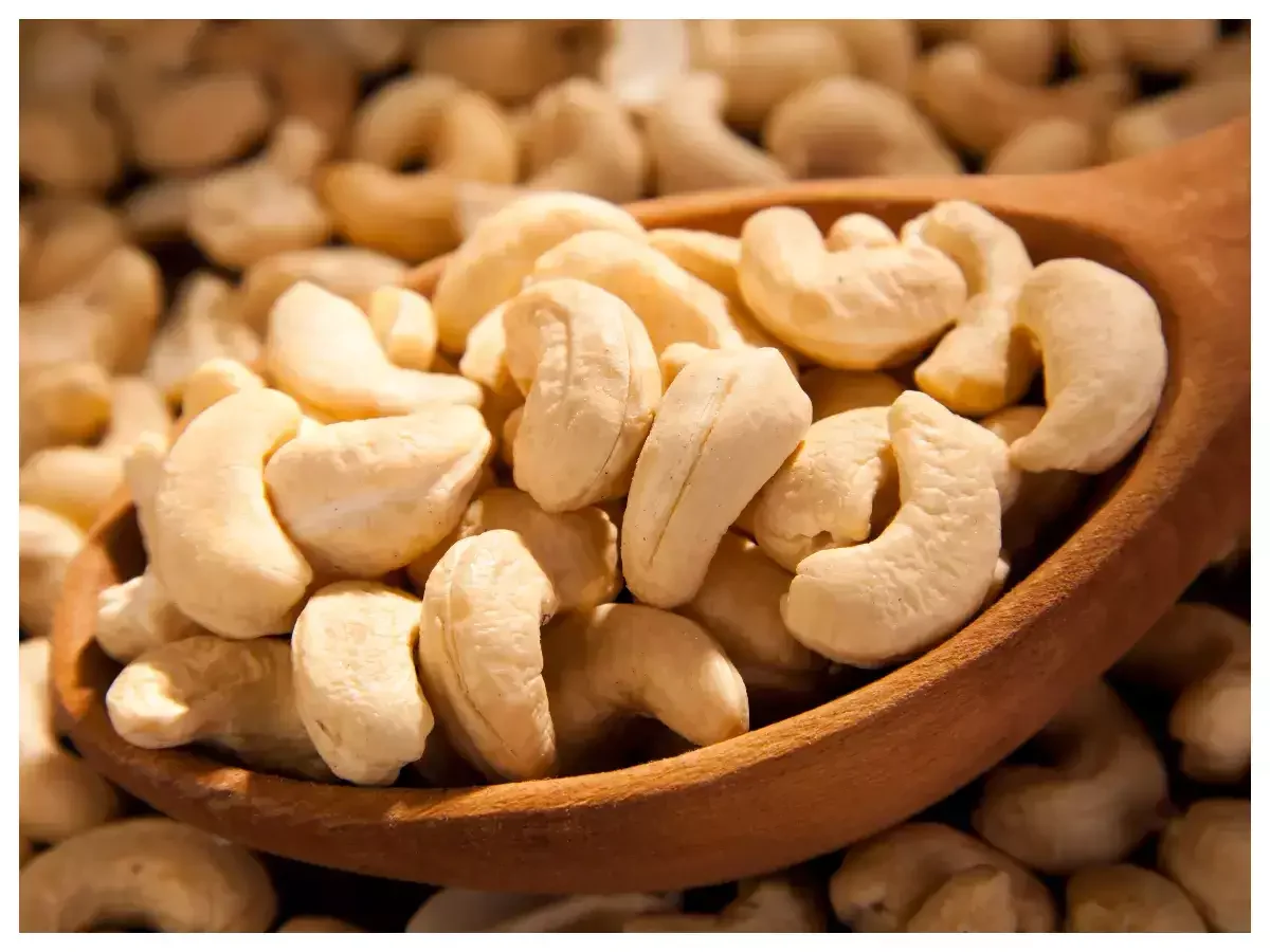 Wholesale Organic Cashew nuts Raw Cashew Dried Nuts Lowest Price Cashew