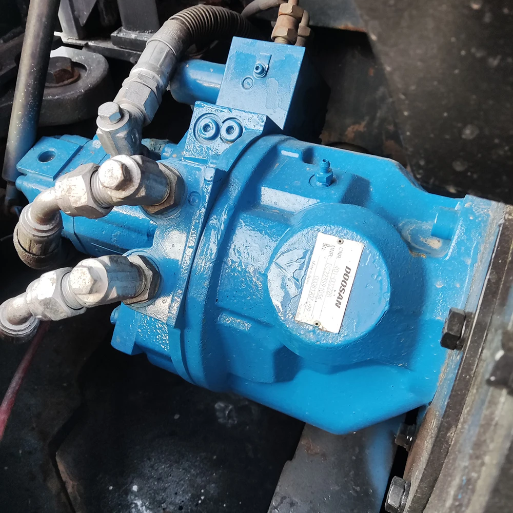 Used DOOSAN Mini Excavator DH60 DH55 DH80,Korea original 5TON 6TON 8TON doosan excavator,DH60-7 with Attachments in Cheap Price