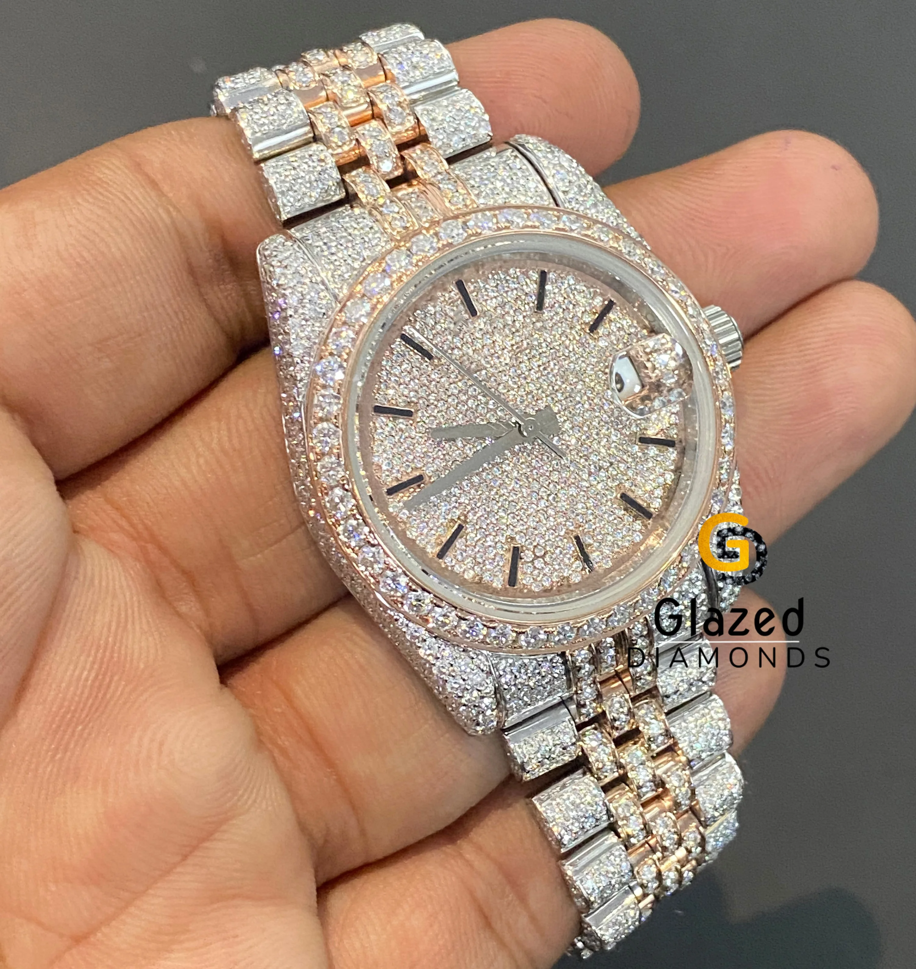 Sparkling Elegance Stainless Steel Moissanite Round Cut Diamond Wrist Watch For Men With Enhanced Vvs Clarity Wore Anywhere