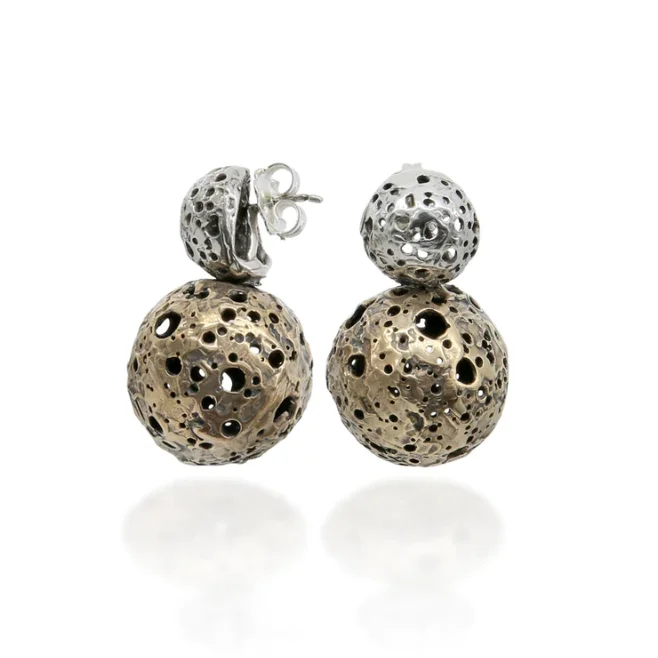 Fashion design handmade top quality earrings with two spheres pendant in 925 silver and bronze