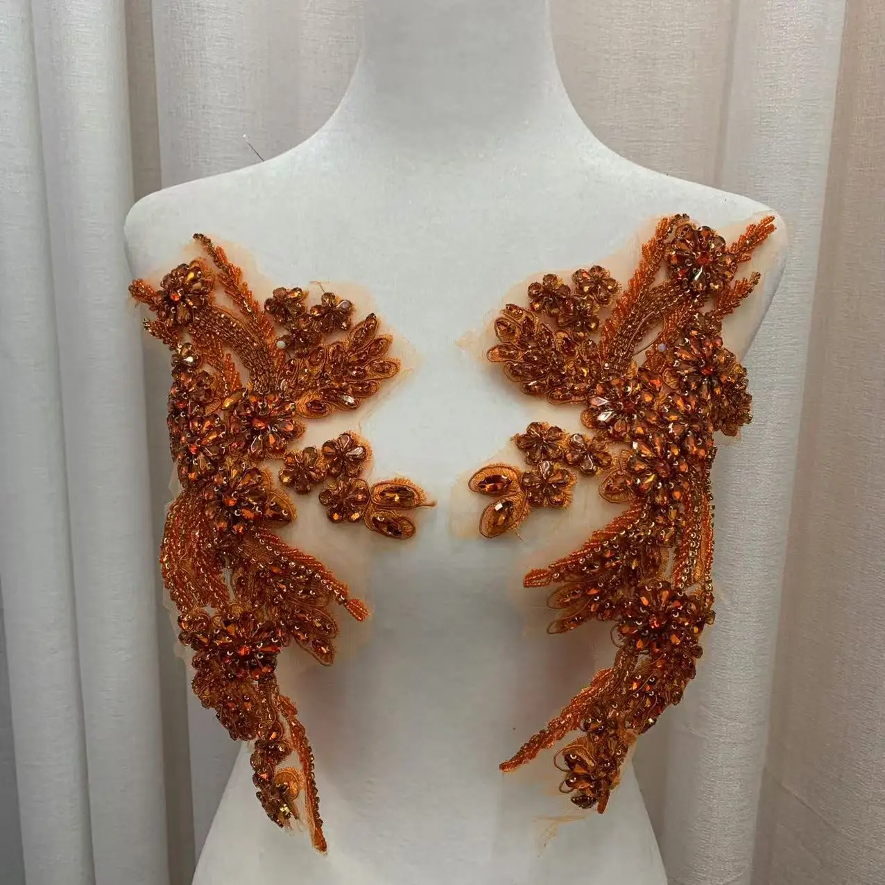 Fashion Beautiful Hand-Made Rhinestones Clothing Appliques Patch
