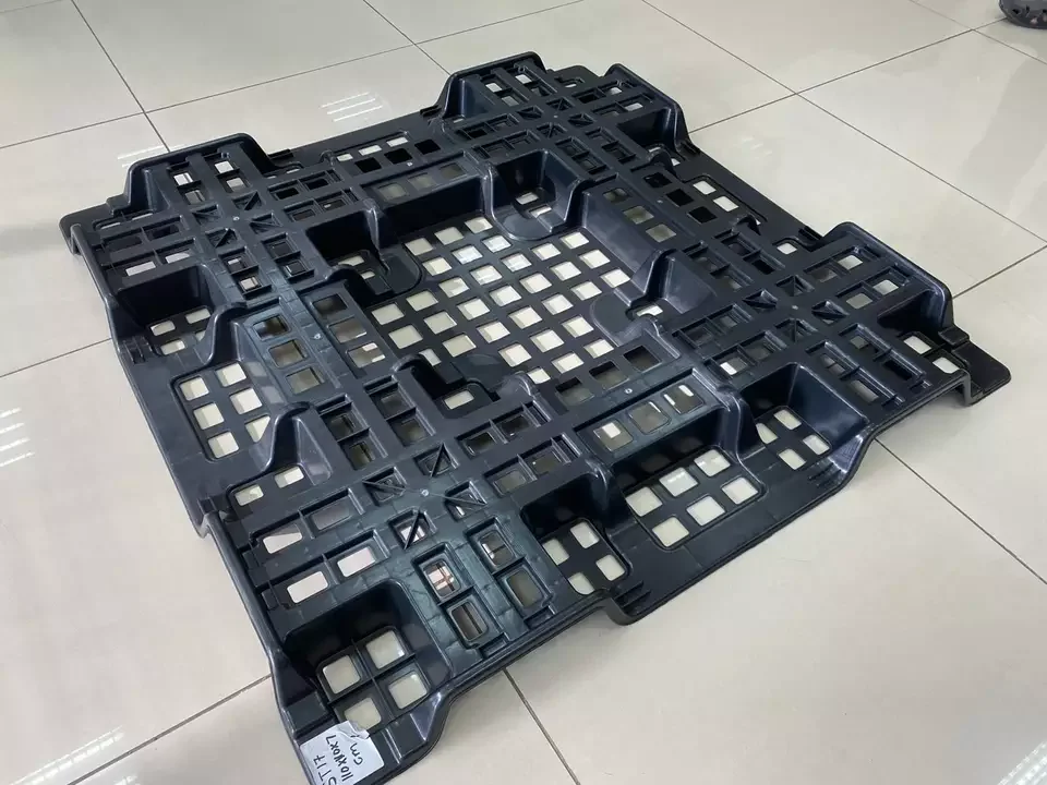 Durable Warehouse Heavy Duty Rack plastic products  Pallets for Sale Industrial Storage Surface Color 1100 x 1100 x 80 mm