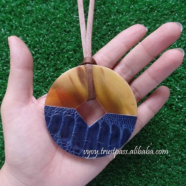 Buffalo Horn and Leather Pendant Jewelry VL11