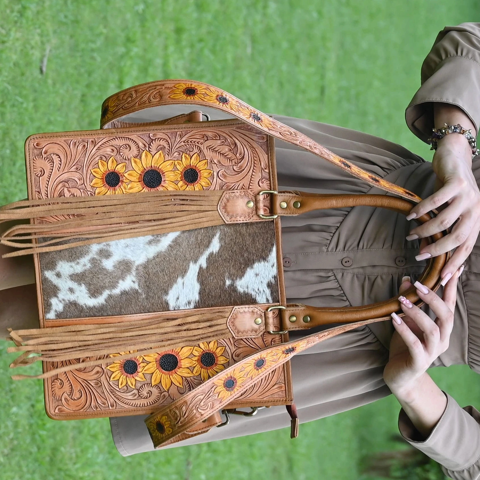 Extreme Quality Hair On Cowhide Floral Hand Tooled Leather Fringe Tote Bag Concealed Carry Women Purse Western Leather Handbags