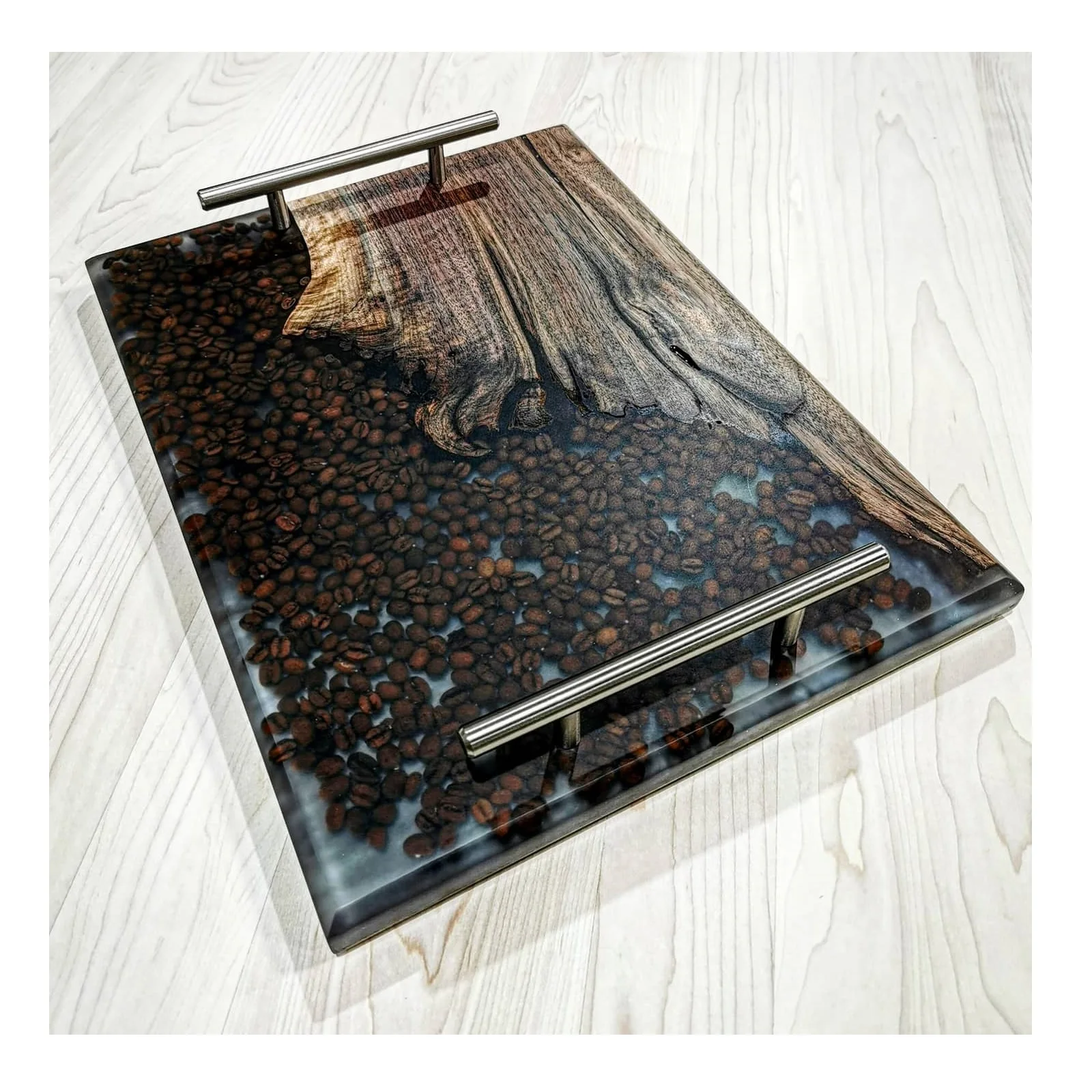 Excellent Design Wood and Resin Food Serving Tray With Good Quality Snacks Serving for Restaurant Use