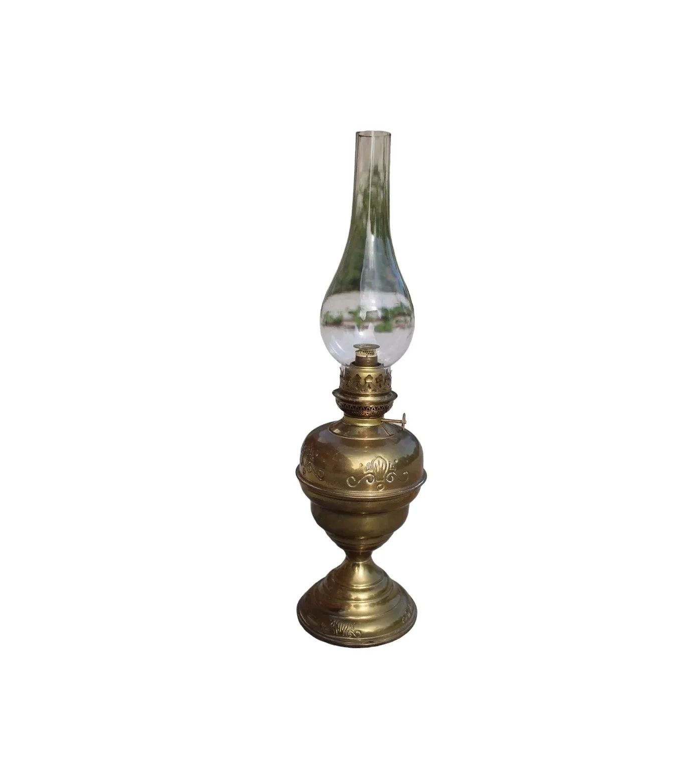 Hanging Metal  Kerosene Oil Lamp For Outdoor Usage With Modern Design With Elegant Style In Cheap Prices