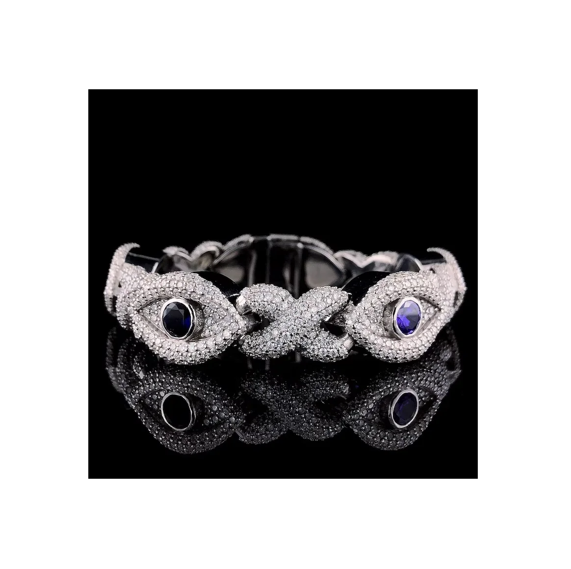 Женский бриллиантовый браслет