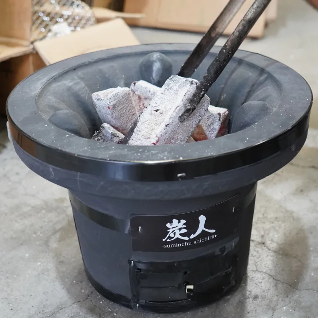 High Quality All-Natural Bamboo Sawdust Charcoal Briquette Long Combustion Smokeless Restaurant Kitchen BBQ Accessories