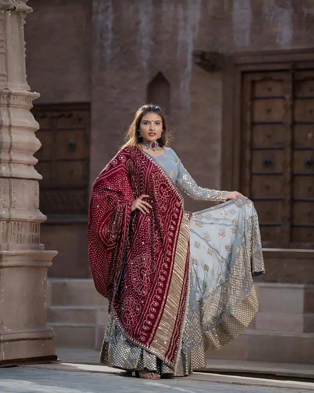 Лучшее качество дизайнерская свадебная одежда Lehnga Choli для свадебной вечеринки Lahenga индийский дизайн 2024 купить от ИНДИЙСКОГО Производителя