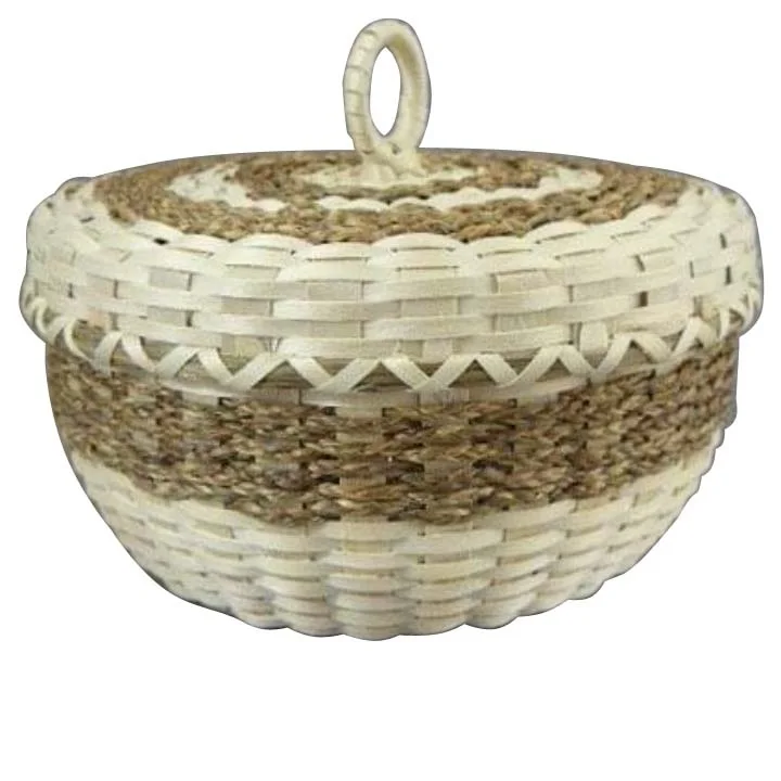New Arrival Design Storage Fruit Vegetable Basket Holder for Kitchen Usage Superior Quality Hand Curved Decorative
