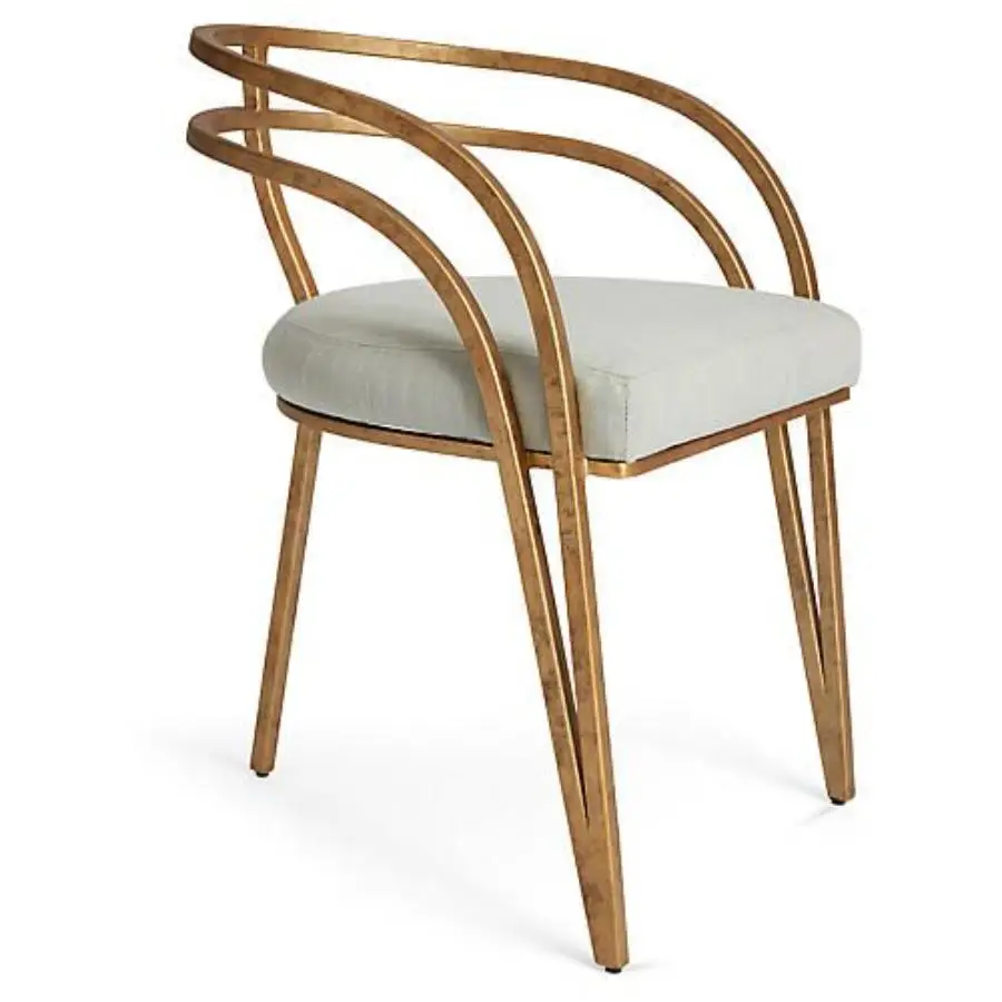 High Comfortable Chair Royal Furniture Decorative Modern Large Chairs For Cabin and Bedroom Hot Selling Royal Sitting Chair