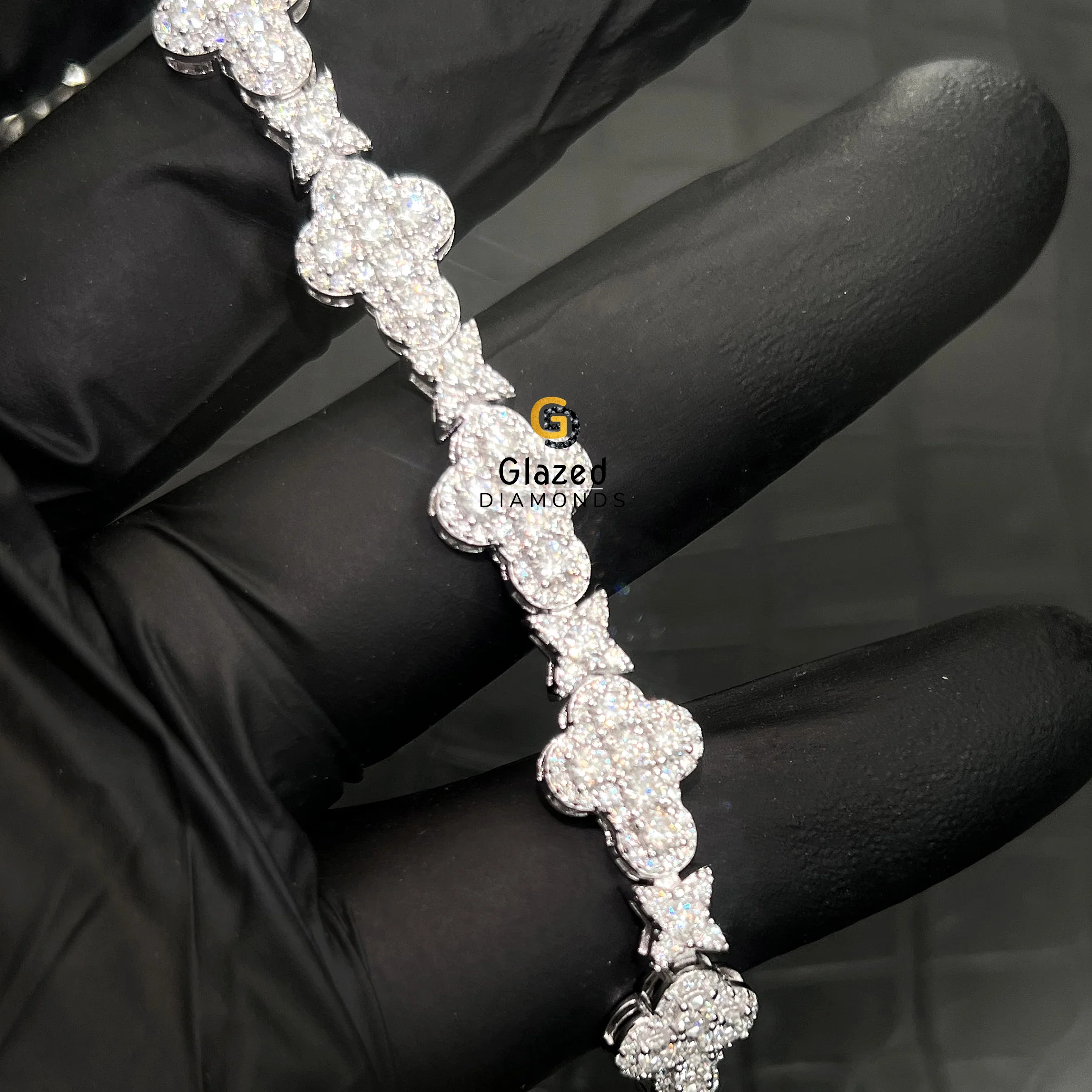 Gorgeous Fully Iced Out 10Kt White Gold Cross Link Chain Adorn With Round Cut Vvs Clarity Lab Grown Diamonds For Men