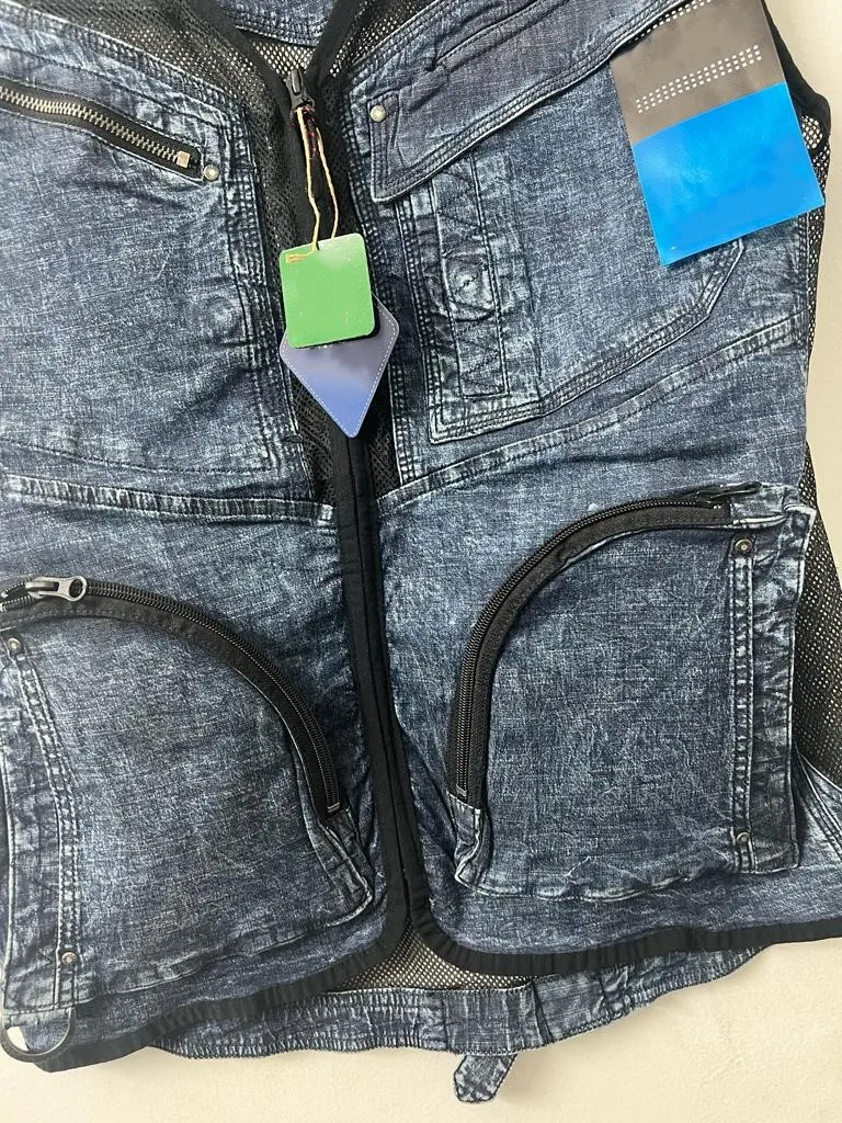 High Quality New Outdoor Classic Winter Down Vest Lightweight Casual Slim Mens Vest From Bangladesh