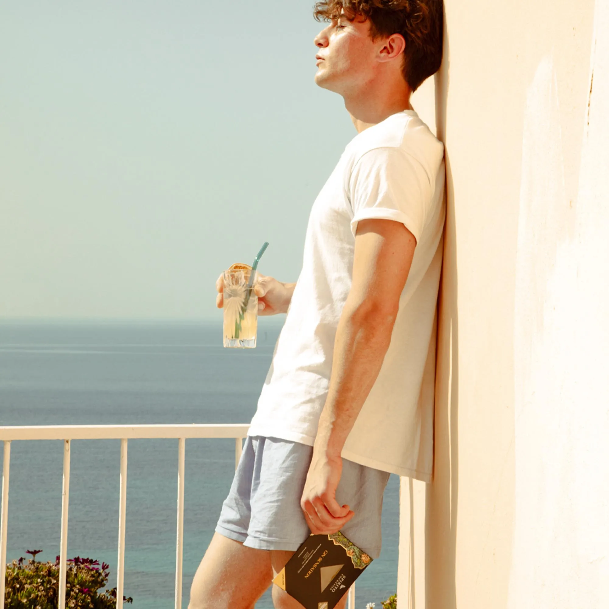 Предварительно смешанный Джин ощущение кустарного качества сделано в Италии с ремесленными спиртными напитками для домашнего бара