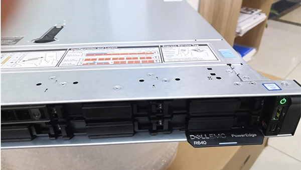 Dell PowerEdge R650 1U сервер 8-10 2