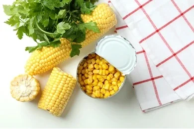 Высококачественная консервированная сладкая кукуруза из Вьетнама для мирового рынка