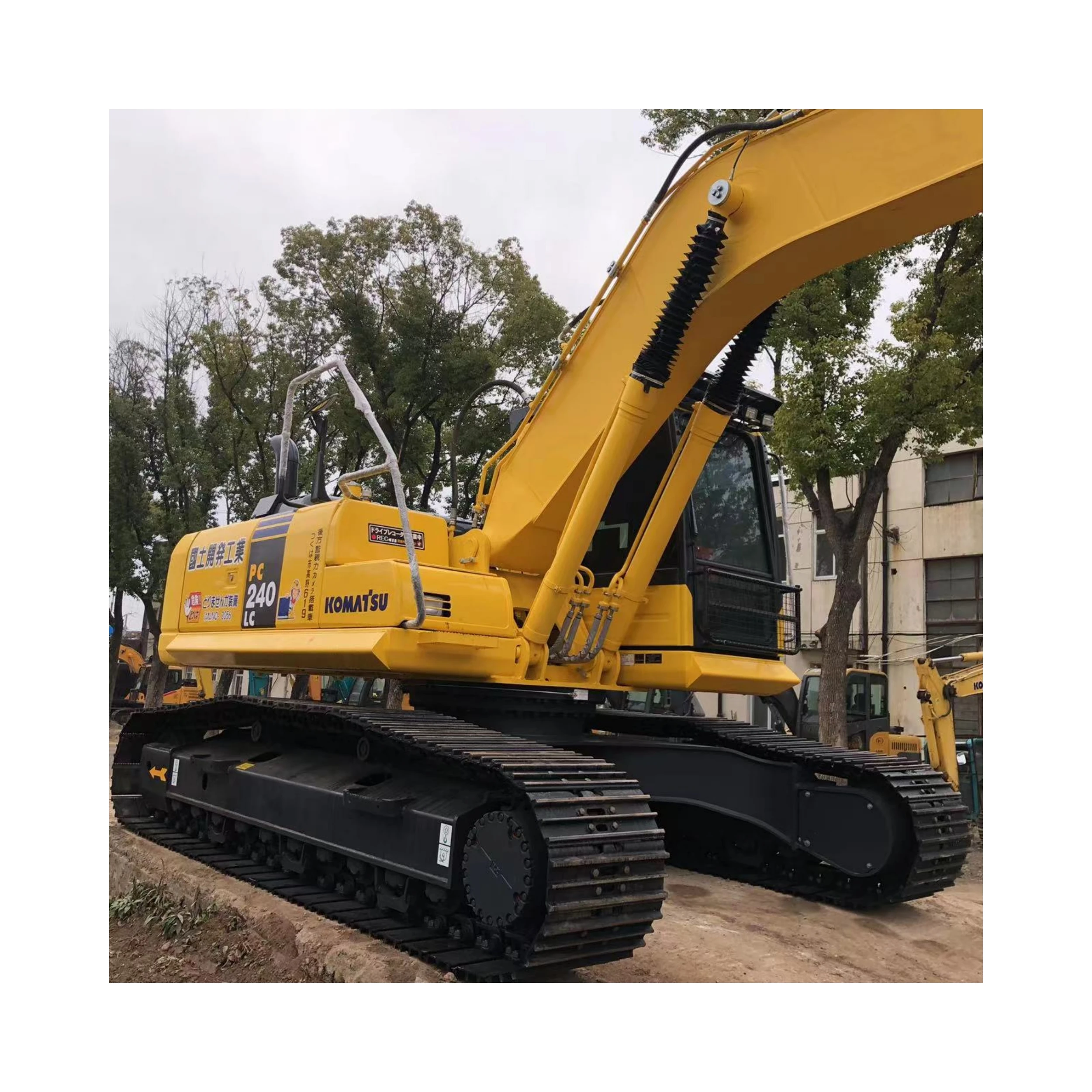 Экскаваторы б/у японский экскаватор Komatsu pc240-8 и практичный прямые продажи с завода дешевый