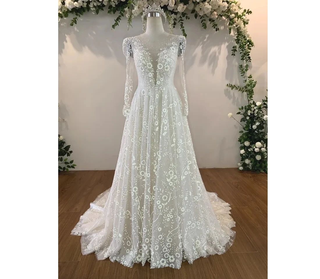Beautiful Light Luxury Wedding Dress Elegant Gentle Slim Figure Display Bridal Wedding Dress by handmade TNBPno38